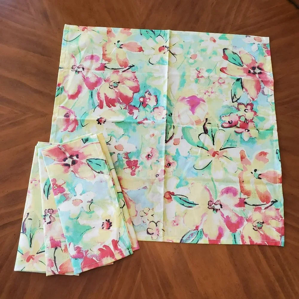 Avon Home Dinner Napkins, Set of 4, Yellow Orange Flowers Floral Cotton, NEW